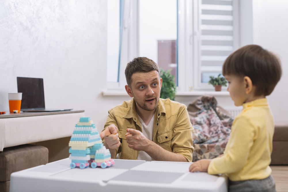 How to Encourage Independent Play: Helping Children Learn to Entertain Themselves